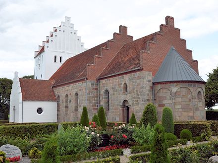 Gosmer Kirke,  Odder Provsti. All  copyright Jens Kinkel
