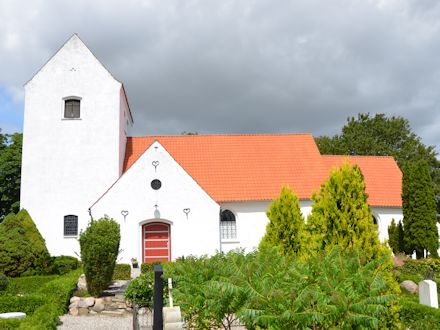 N�lev Kirke,  Odder Provsti. All � copyright Jens Kinkel