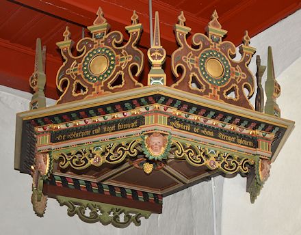 N�lev Kirke,  Odder Provsti. All � copyright Jens Kinkel