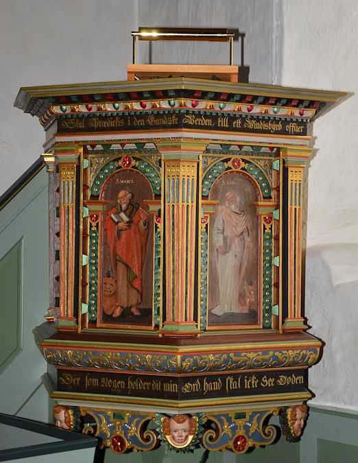 N�lev Kirke,  Odder Provsti. All � copyright Jens Kinkel