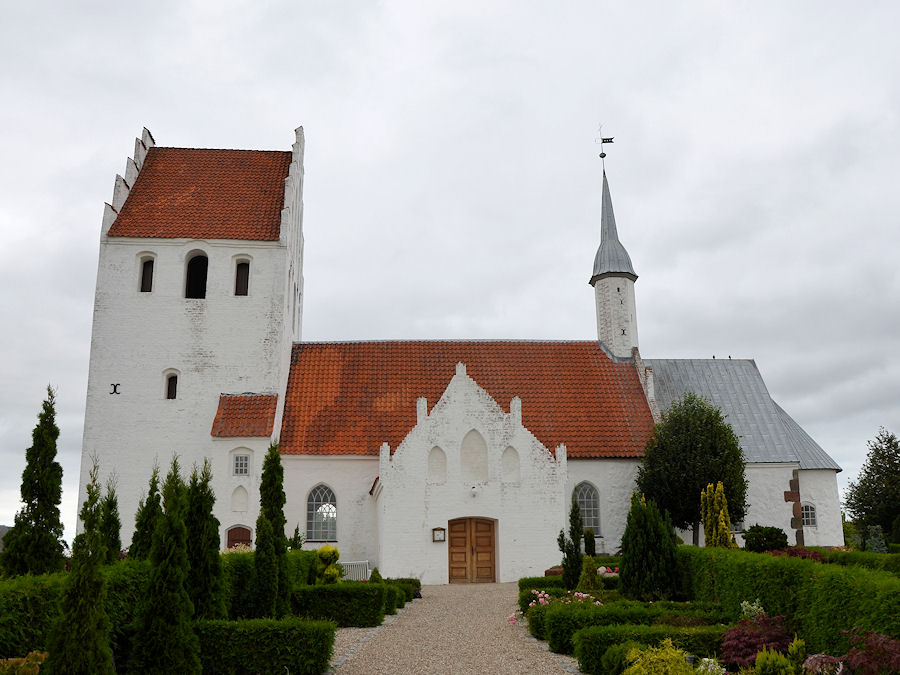 Ullerslev Kirke, Keerteminde Provsti. All © copyright Jens Kinkel