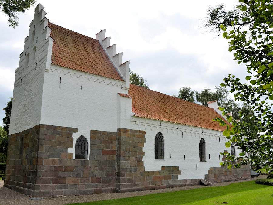 Ellested Kirke, Nyborg Provsti. All � copyright Jens Kinkel