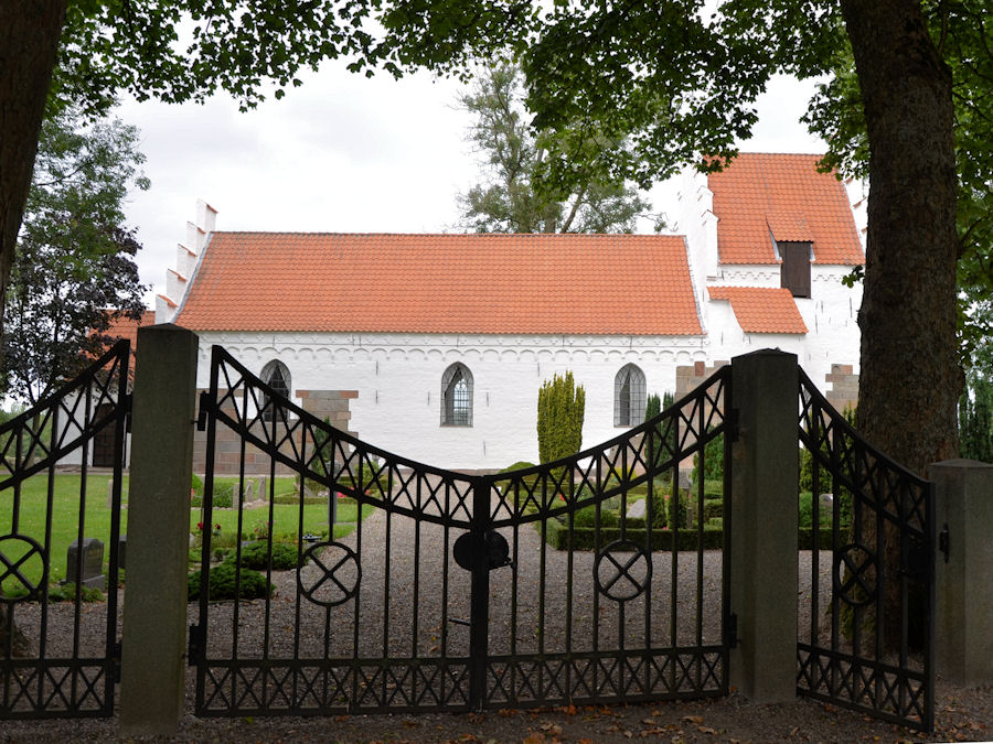 Ellested Kirke, Nyborg Provsti. All � copyright Jens Kinkel