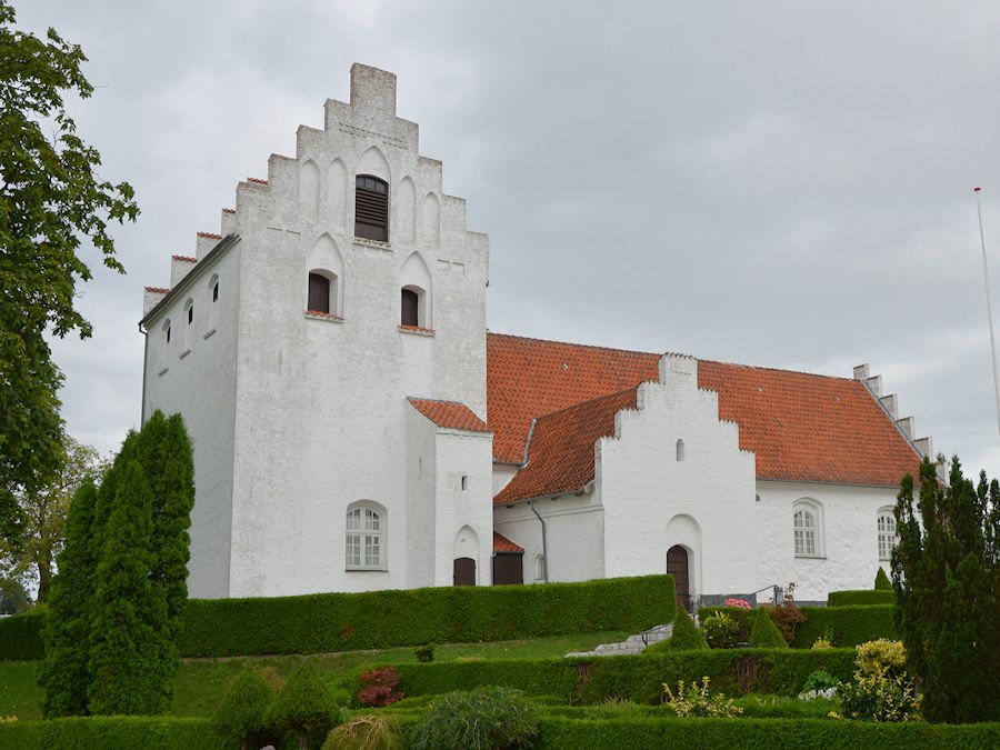 �rb�k Kirke, Nyborg Provsti. All � copyright Jens Kinkel