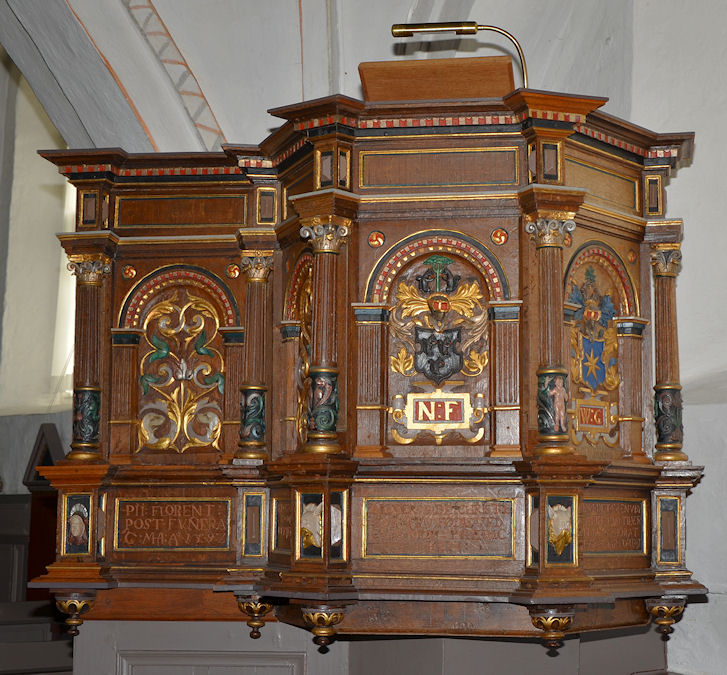 �rb�k Kirke, Nyborg Provsti. All � copyright Jens Kinkel