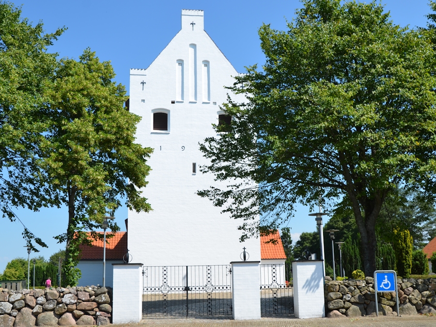 Aale Kirke,  Hedensted Provsti. All � copyright Jens Kinkel