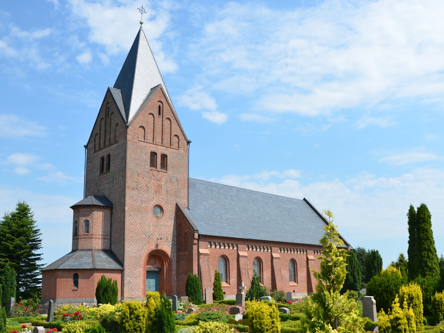 Barrit Kirke,  Hedensted Provsti. All © copyright Jens Kinkel