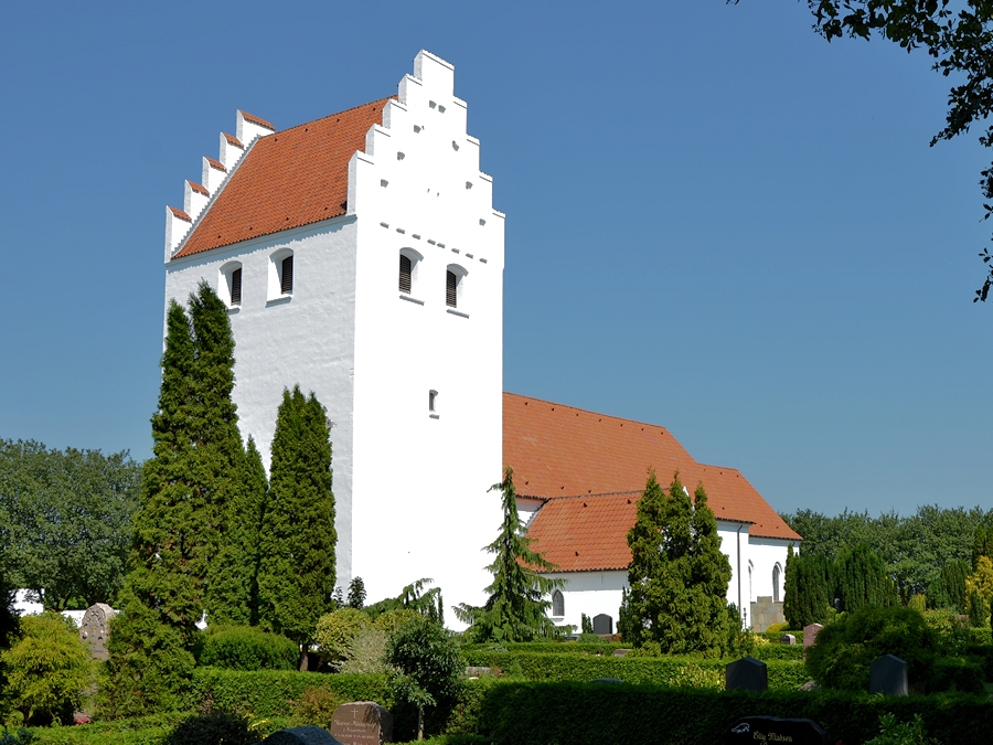 R�rup Kirke,  Hedensted Provsti. All � copyright Jens Kinkel