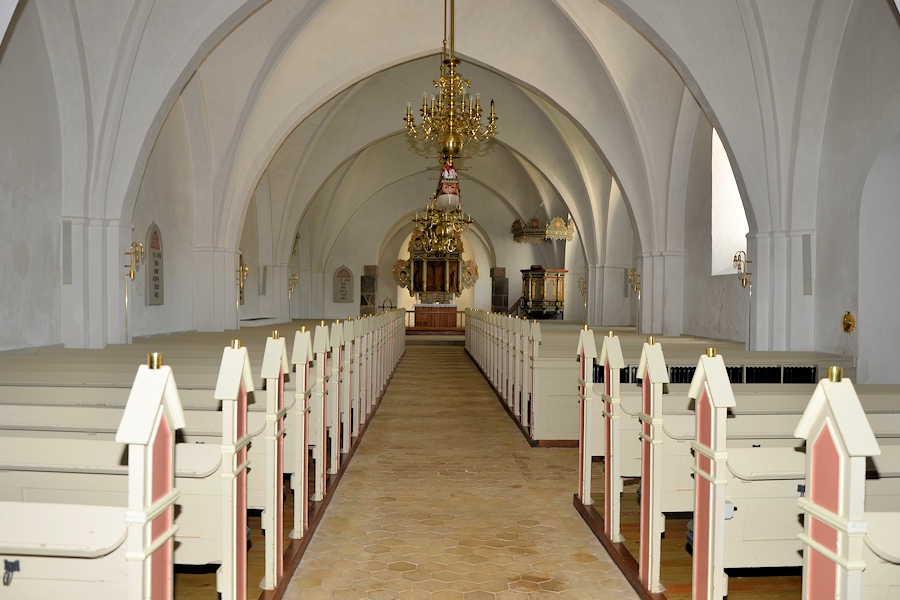 R�rup Kirke,  Hedensted Provsti. All � copyright Jens Kinkel