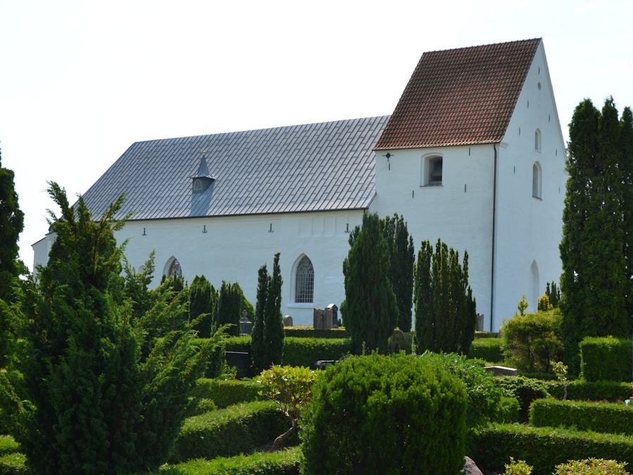 Stouby Kirke,  Hedensted Provsti. All © copyright Jens Kinkel