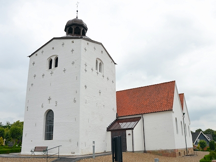 Tørring Kirke,  Hedensted Provsti. All © copyright Jens Kinkel