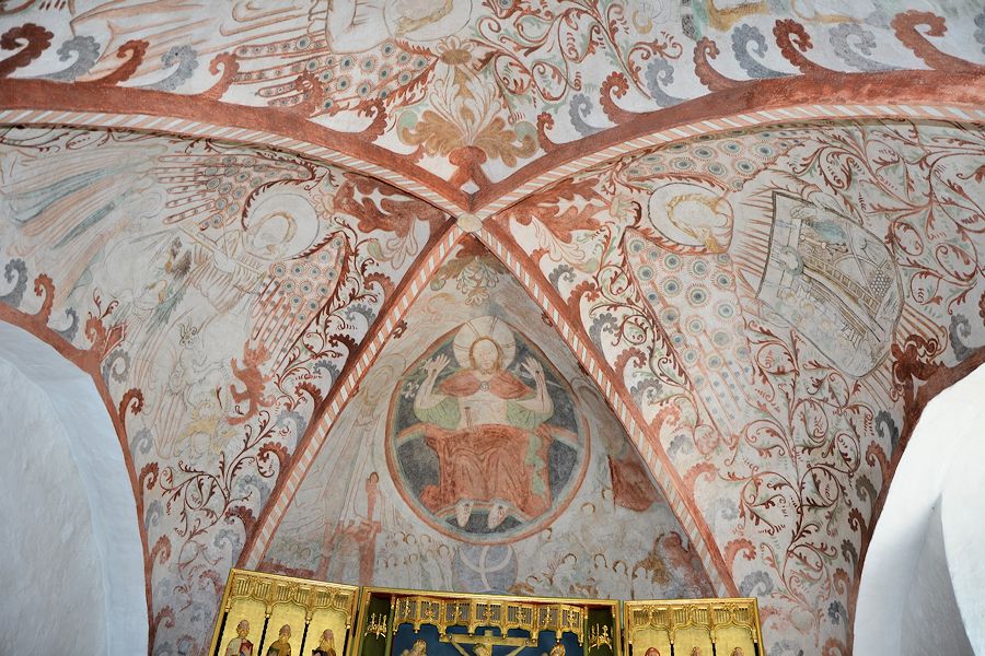 Egtved Kirke,  Vejle Provsti. All � copyright Jens Kinkel