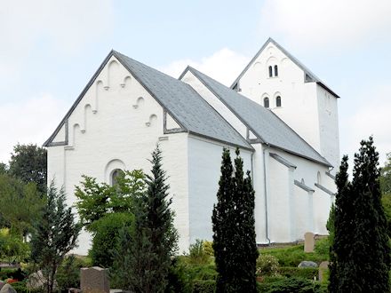 Engum Kirke,  Vejle Provsti. All © copyright Jens Kinkel