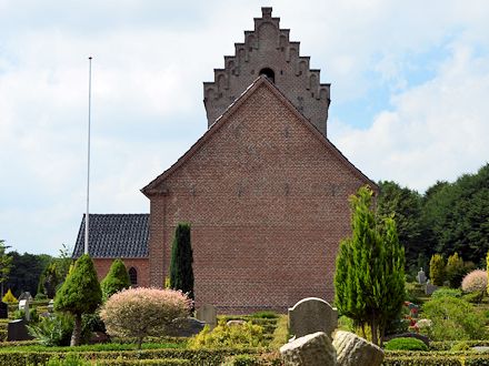 H�jen Kirke,  Vejle Provsti. All � copyright Jens Kinkel