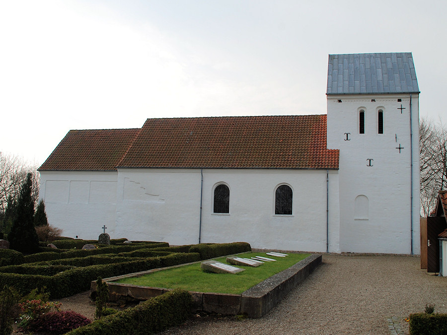 Hornstrup Kirke, Vejle Provsti. All  copyright Jens Kinkel