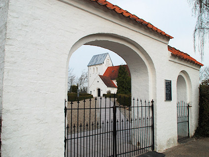 Hornstrup Kirke, Vejle Provsti. All  copyright Jens Kinkel