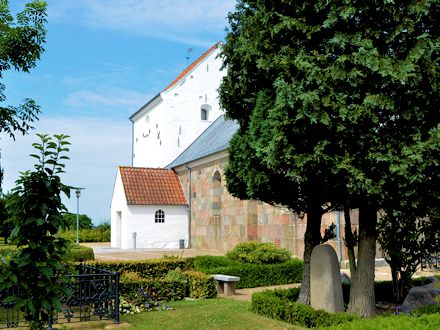 Vinding Kirke,  Vejle Provsti. All © copyright Jens Kinkel