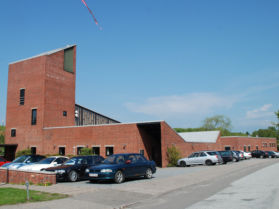 Bistrup Kirke, Rudersdal Provsti. All � copyright Jens Kinkel