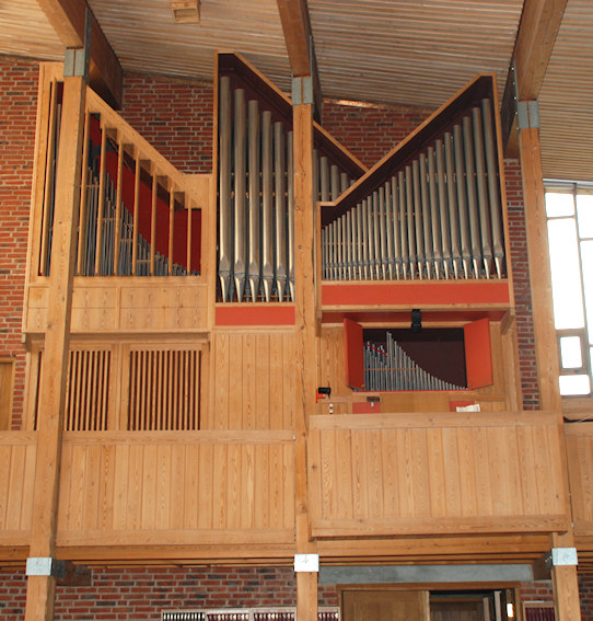 Bistrup Kirke, Rudersdal Provsti. All � copyright Jens Kinkel