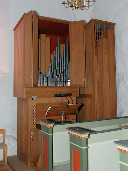 Blovstr�d Kirke, Hiller�d Provsti. All � copyright Jens Kinkel