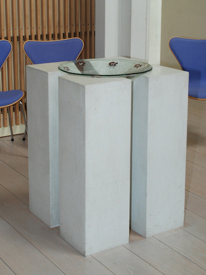 Engholmkirke, Hiller�d Provsti. All � copyright Jens Kinkel