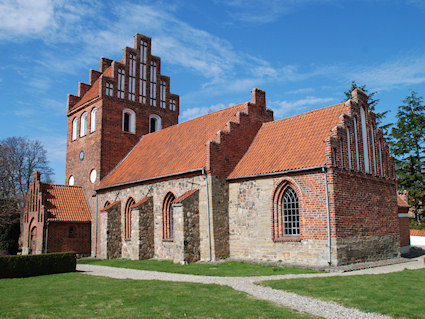 Esb�nderup Kirke, Frederiksv�rk Provsti. All � copyright Jens Kinkel
