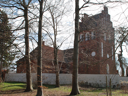 Esb�nderup Kirke, Frederiksv�rk Provsti. All � copyright Jens Kinkel