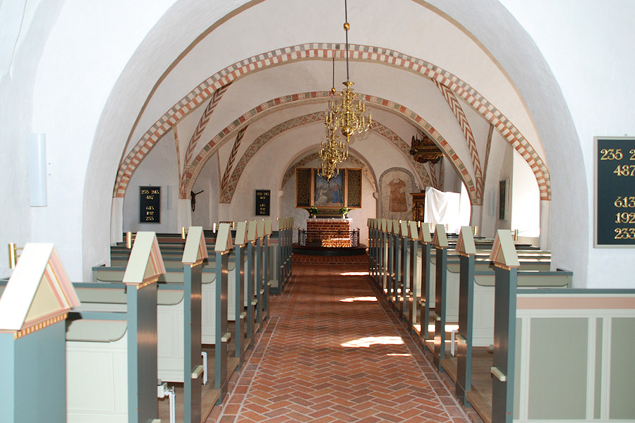 Esb�nderup Kirke, Frederiksv�rk Provsti. All � copyright Jens Kinkel
