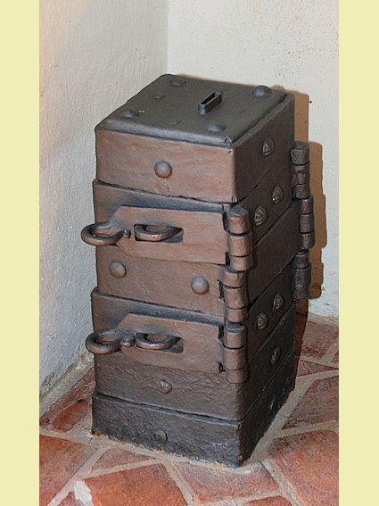 Esb�nderup Kirke, Frederiksv�rk Provsti. All � copyright Jens Kinkel