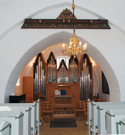 Gr�sted Kirke, Frederiksv�rk Provsti. All � copyright Jens Kinkel