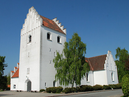 Holte Kirke, Rudersdal Provsti. All  copyright Jens Kinkel