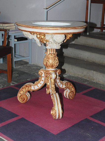 H�rsholm Kirke, Fredensborg Provsti. All � copyright Jens Kinkel