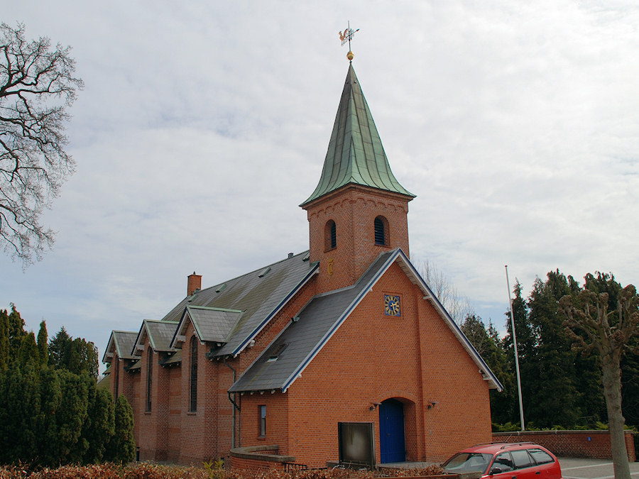 Humlebæk Kirke, Fredensborg Provsti. All © copyright Jens Kinkel