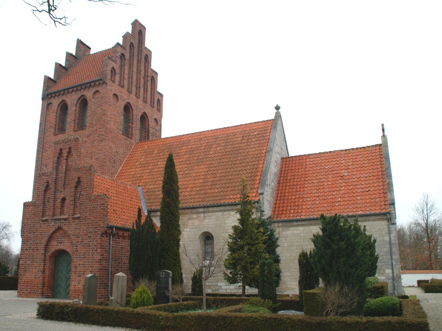 Ish�j Kirke, H�je T�strup Provsti