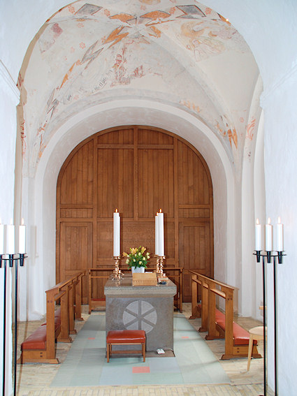 Liller�d Kirke, Hiller�d Provsti. All � copyright Jens Kinkel