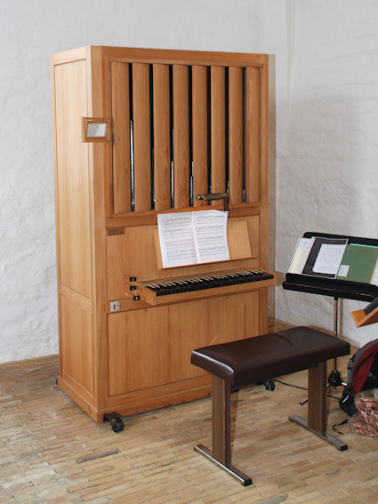 Liller�d Kirke, Hiller�d Provsti. All � copyright Jens Kinkel
