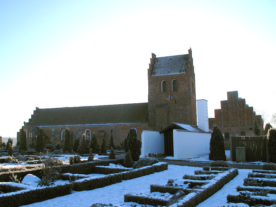 Melby Kirke, Frederiksv�rk Provsti. All � copyright Jens Kinkel