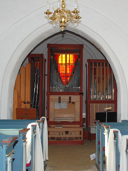 Melby Kirke, Frederiksv�rk Provsti. All � copyright Jens Kinkel