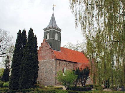 N�debo Kirke, Hiller�d Provsti. All � copyright Jens Kinkel
