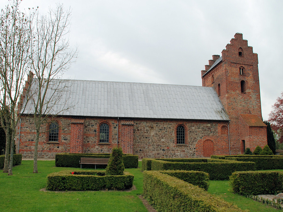 N�rre Herlev Kirke, Hiller�d Provsti. All � copyright Jens Kinkel