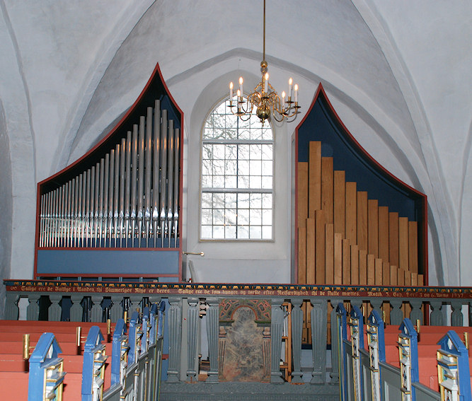 �lsted Kirke, Frederiksv�rk Provsti. All � copyright Jens Kinkel