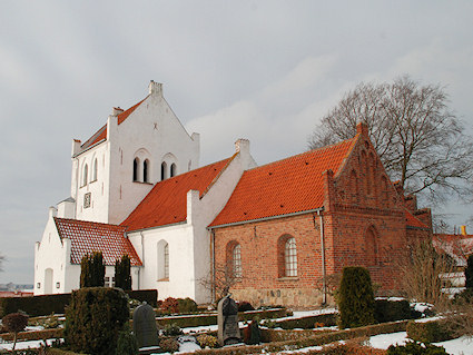 Ramløse Kirke, Frederiksværk Provsti. All © copyright Jens Kinkel