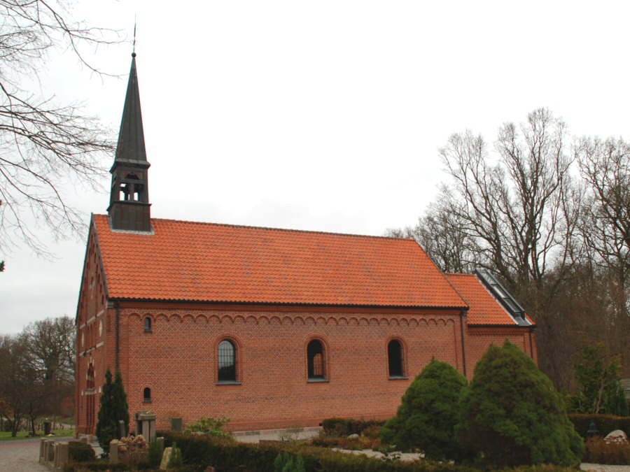 Skoven Kirke, Frederikssund Provsti
