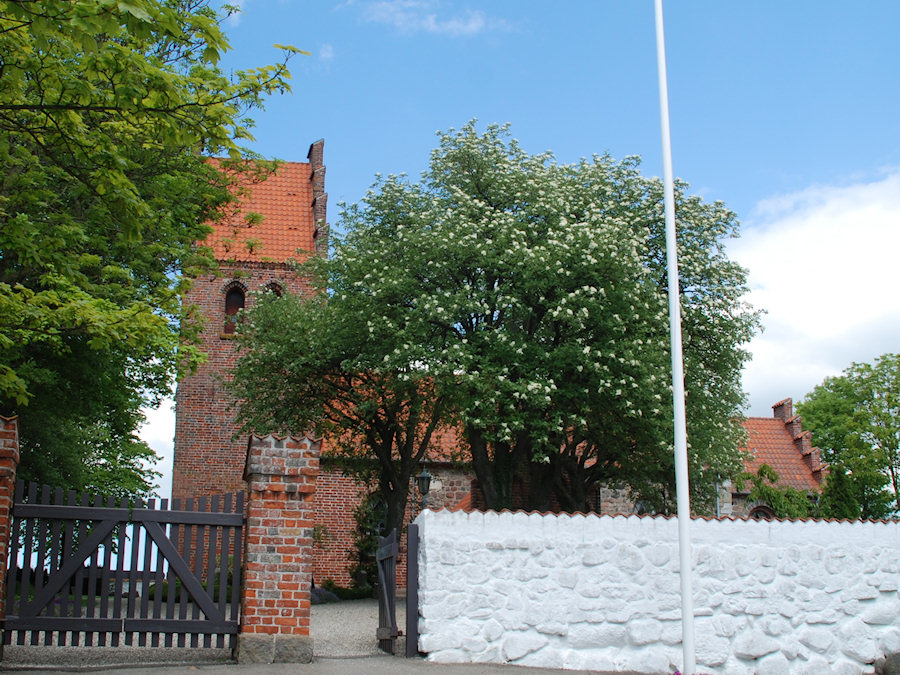 Snostrup Kirke, Frederikssund Provsti