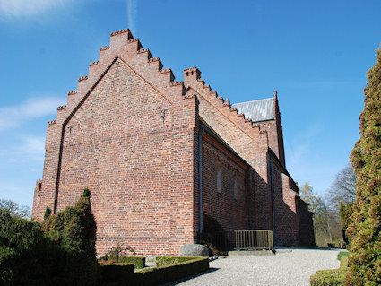 Søborg Kirke, Frederiksværk Provsti. All © copyright Jens Kinkel
