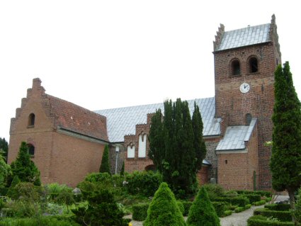 Stenl�se Kirke
