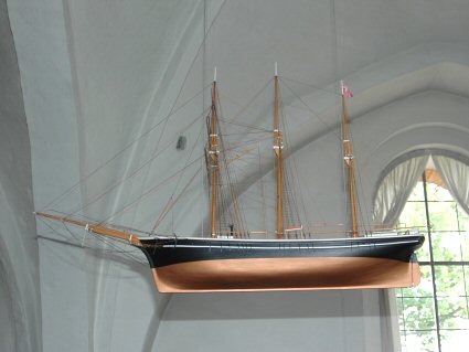 Stenl�se Kirke