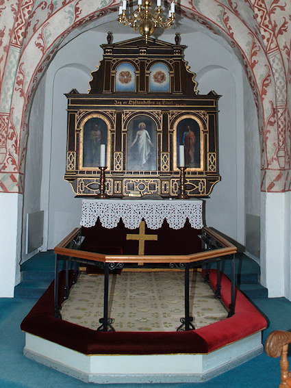 Str� Kirke, Hiller�d Provsti. All � copyright Jens Kinkel