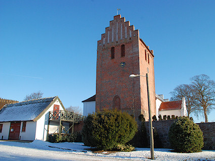 Torup Kirke, Frederiksværk Provsti. All © copyright Jens Kinkel