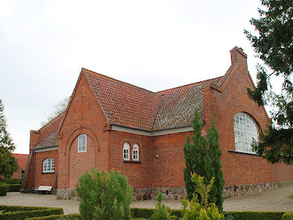 Uller�d Kirke, Hiller�d Provsti. All � copyright Jens Kinkel